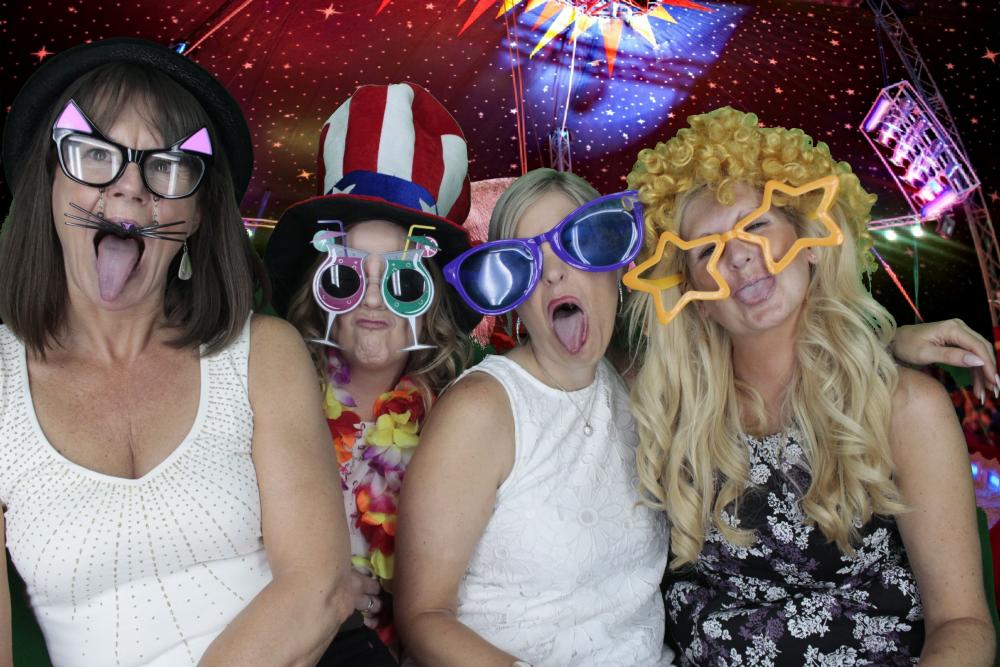 DHL South Regional Meeting | View more photos from the event at gallery.myphotoboothexperience.co.uk/u/MyPhotoBoothExperienceLtd/DHL-South-Regional-Meeting